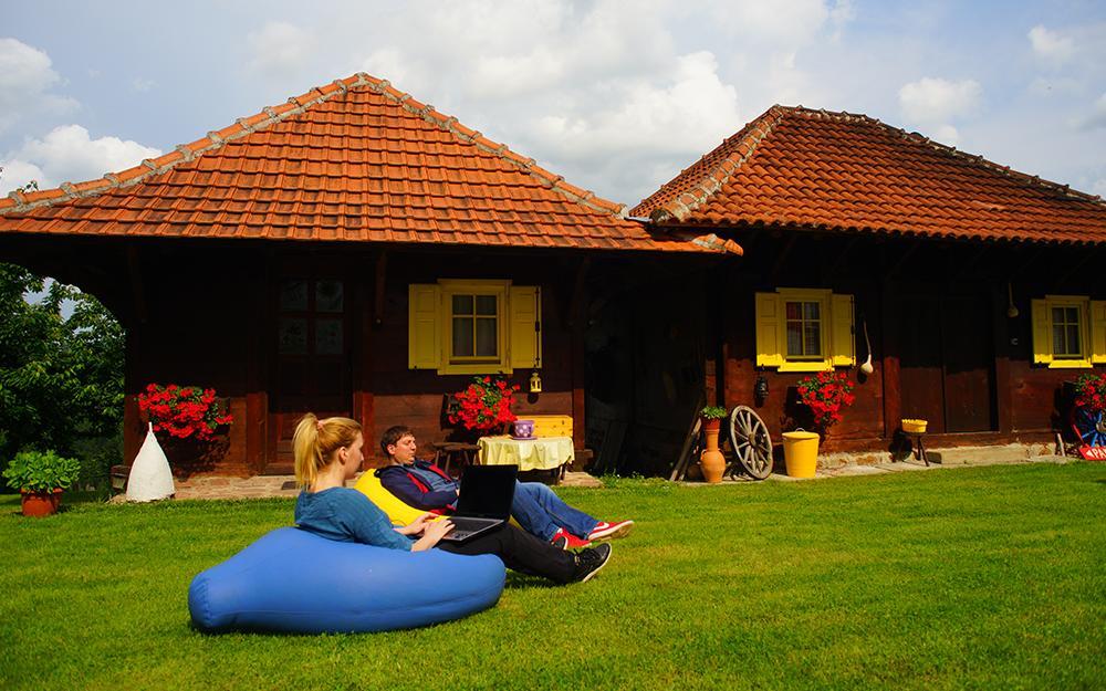 Etno Selo Rajski Konaci Leusici Exterior foto